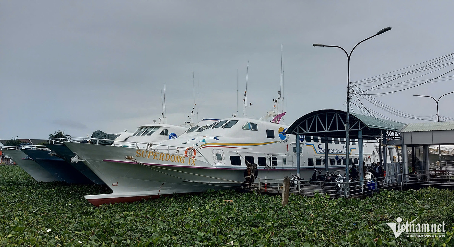 W-tàu đi PQ.jpg