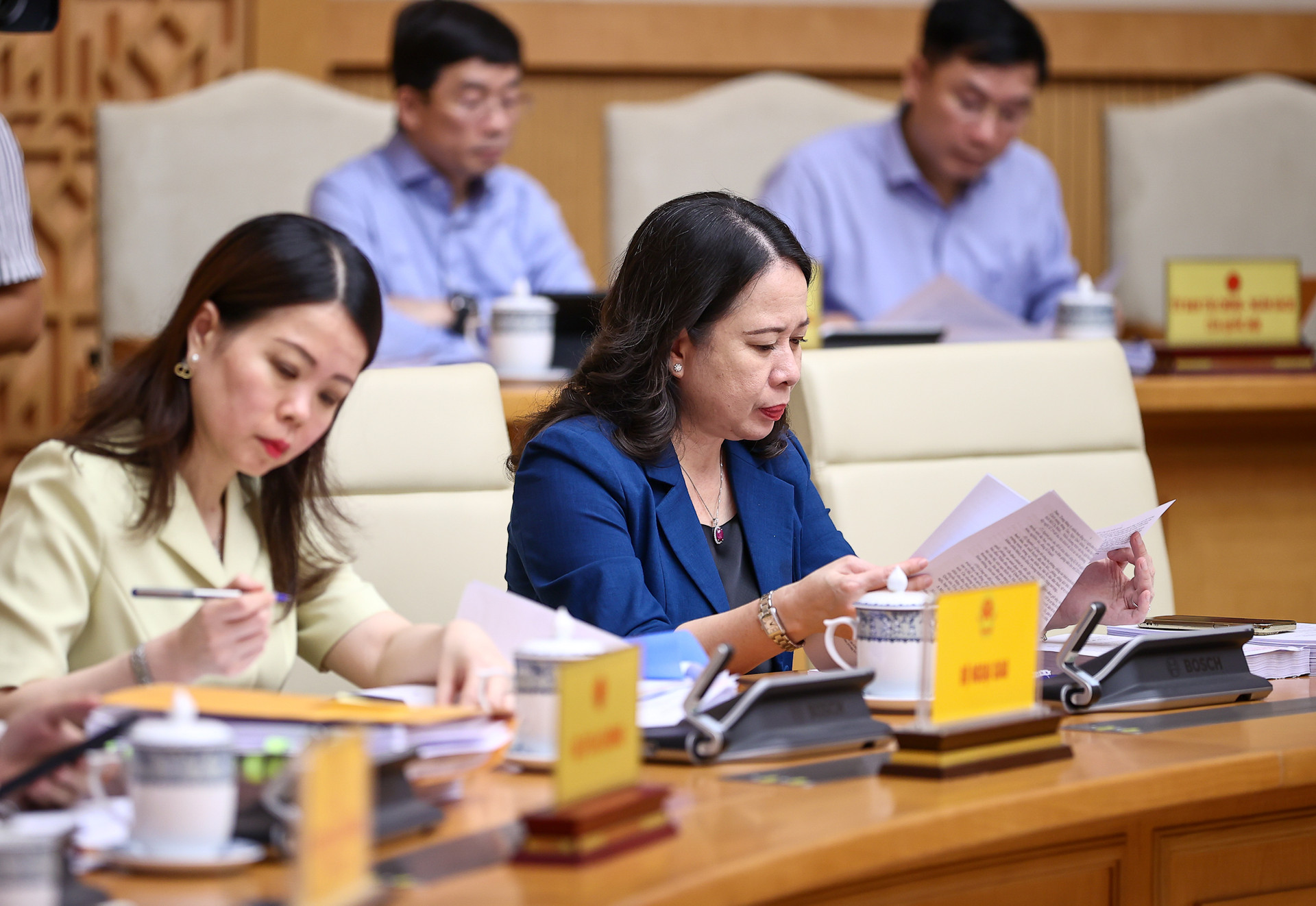 Thủ tướng: Phấn đấu đạt và vượt toàn bộ 15/15 chỉ tiêu của năm nay- Ảnh 5. Thủ tướng: Phấn đấu đạt và vượt toàn bộ 15/15 chỉ tiêu của năm nay- Ảnh 5.