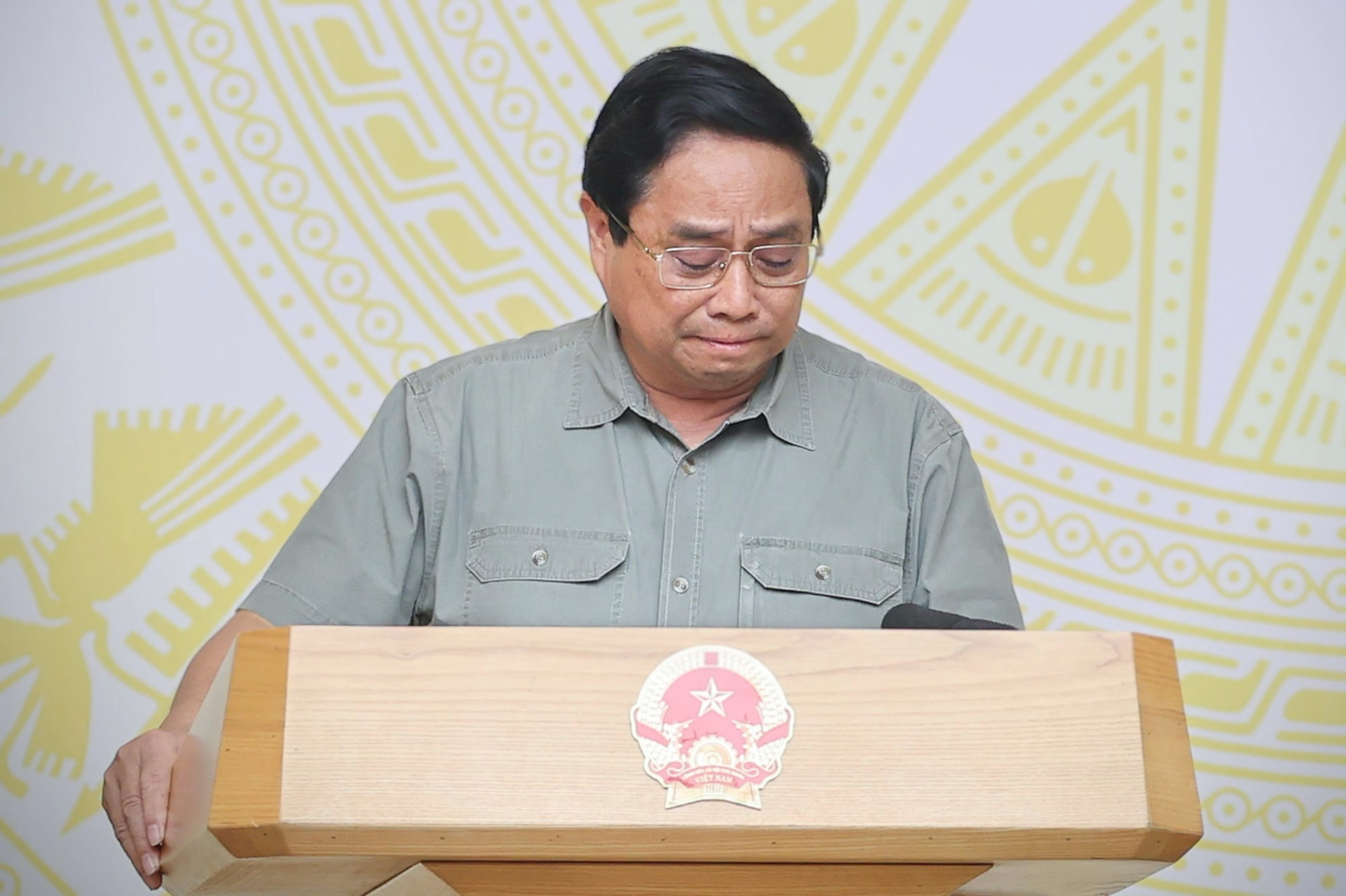 Thủ tướng: 6 nhóm nhiệm vụ, giải pháp lớn sau 'siêu bão' lịch sử- Ảnh 4. Thủ tướng: 6 nhóm nhiệm vụ, giải pháp lớn sau 'siêu bão' lịch sử- Ảnh 4.