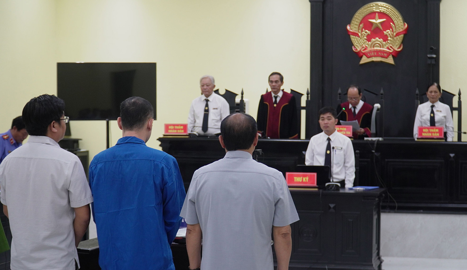 đại gia điện gió.jpg