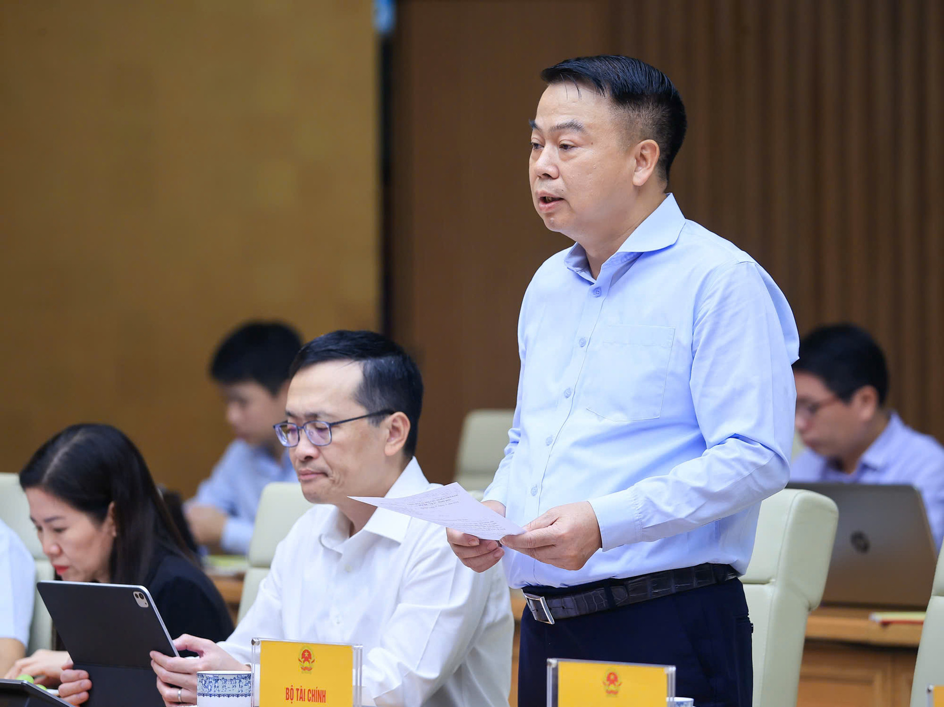 Phát triển thị trường vốn và chứng khoán ổn định, bền vững- Ảnh 1. Phát triển thị trường vốn và chứng khoán ổn định, bền vững- Ảnh 1.