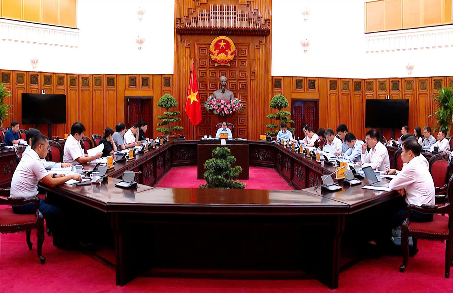 Chính phủ sắp ban hành Nghị định về khuyến khích điện mặt trời mái nhà- Ảnh 2. Chính phủ sắp ban hành Nghị định về khuyến khích điện mặt trời mái nhà- Ảnh 2.