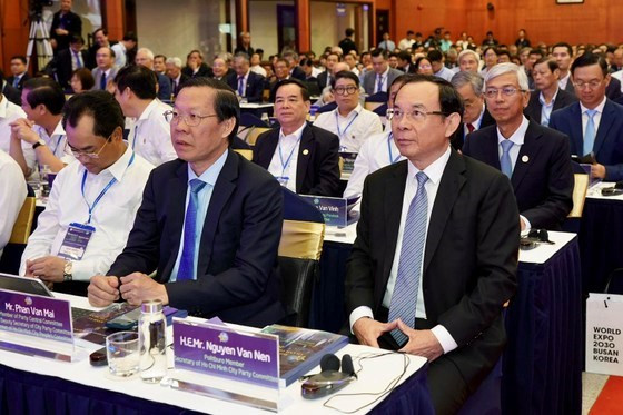 Diễn đàn Kinh tế TPHCM lần 5: Kỳ vọng phát triển bền vững thông qua chuyển đổi công nghiệp- Ảnh 2. Diễn đàn Kinh tế TPHCM lần 5: Kỳ vọng phát triển bền vững thông qua chuyển đổi công nghiệp- Ảnh 2.