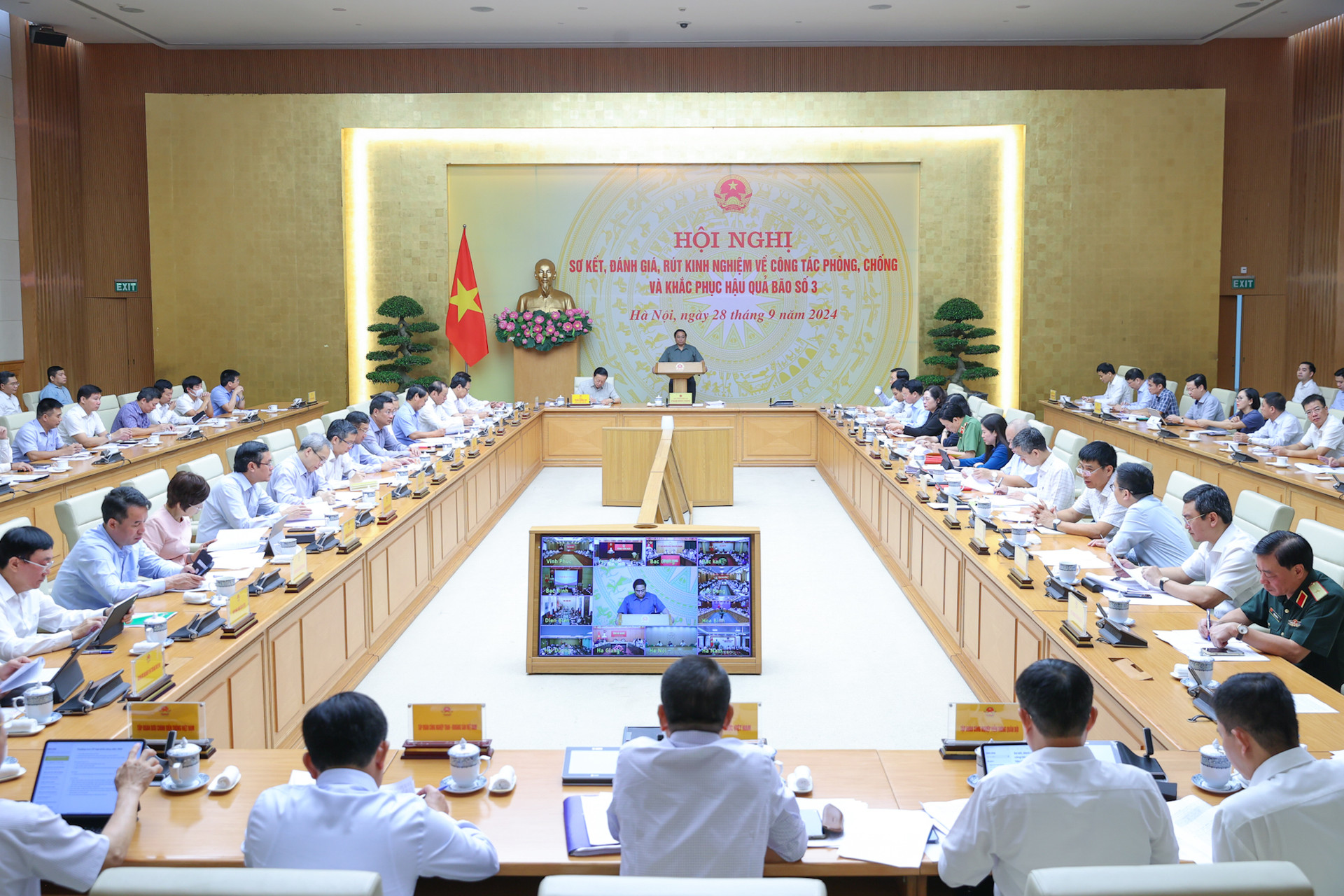 TỔNG THUẬT: Hội nghị sơ kết, đánh giá, rút kinh nghiệm về công tác phòng chống và khắc phục hậu quả bão số 3- Ảnh 1. TỔNG THUẬT: Hội nghị sơ kết, đánh giá, rút kinh nghiệm về công tác phòng chống và khắc phục hậu quả bão số 3- Ảnh 1.