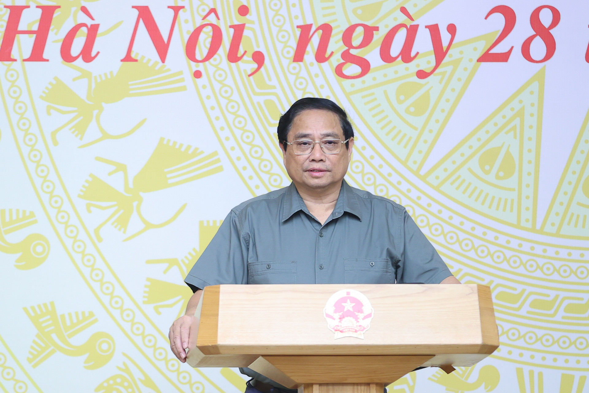 TỔNG THUẬT: Hội nghị sơ kết, đánh giá, rút kinh nghiệm về công tác phòng chống và khắc phục hậu quả bão số 3- Ảnh 2. TỔNG THUẬT: Hội nghị sơ kết, đánh giá, rút kinh nghiệm về công tác phòng chống và khắc phục hậu quả bão số 3- Ảnh 2.