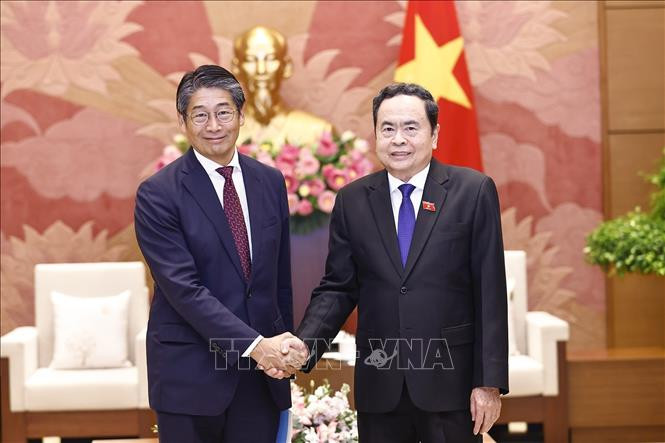 Chủ tịch Quốc hội Trần Thanh Mẫn tiếp Đại sứ Nhật Bản- Ảnh 1. Chủ tịch Quốc hội Trần Thanh Mẫn tiếp Đại sứ Nhật Bản- Ảnh 1.