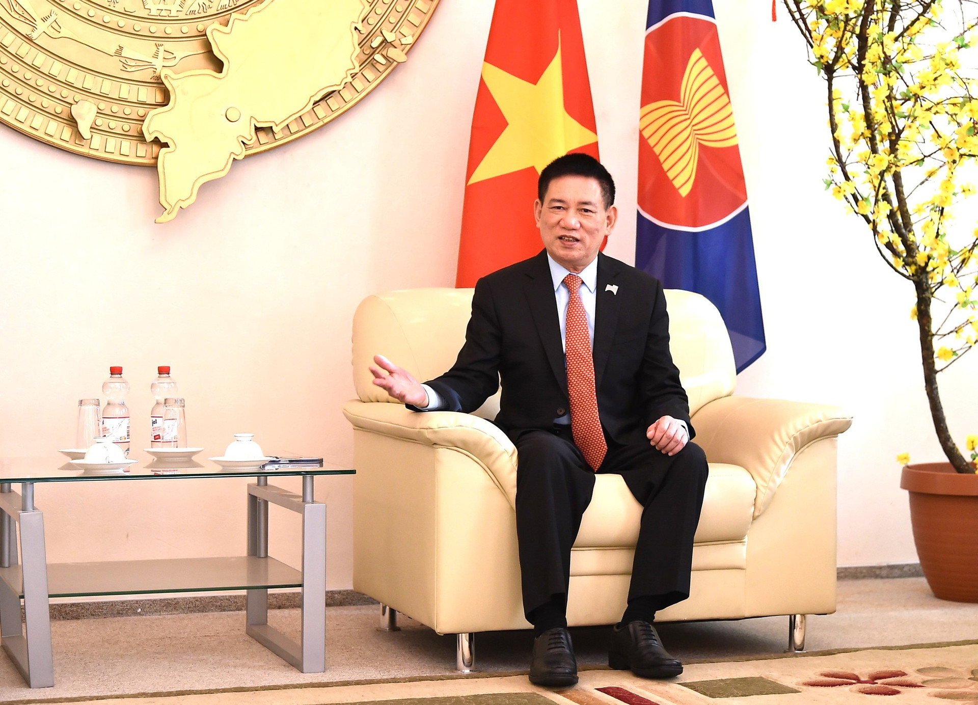 Phó Thủ tướng Hồ Đức Phớc: Đẩy mạnh hội tụ danh nghiệp để kết nối kinh tế Việt – Đức- Ảnh 4. Phó Thủ tướng Hồ Đức Phớc: Đẩy mạnh hội tụ danh nghiệp để kết nối kinh tế Việt – Đức- Ảnh 4.