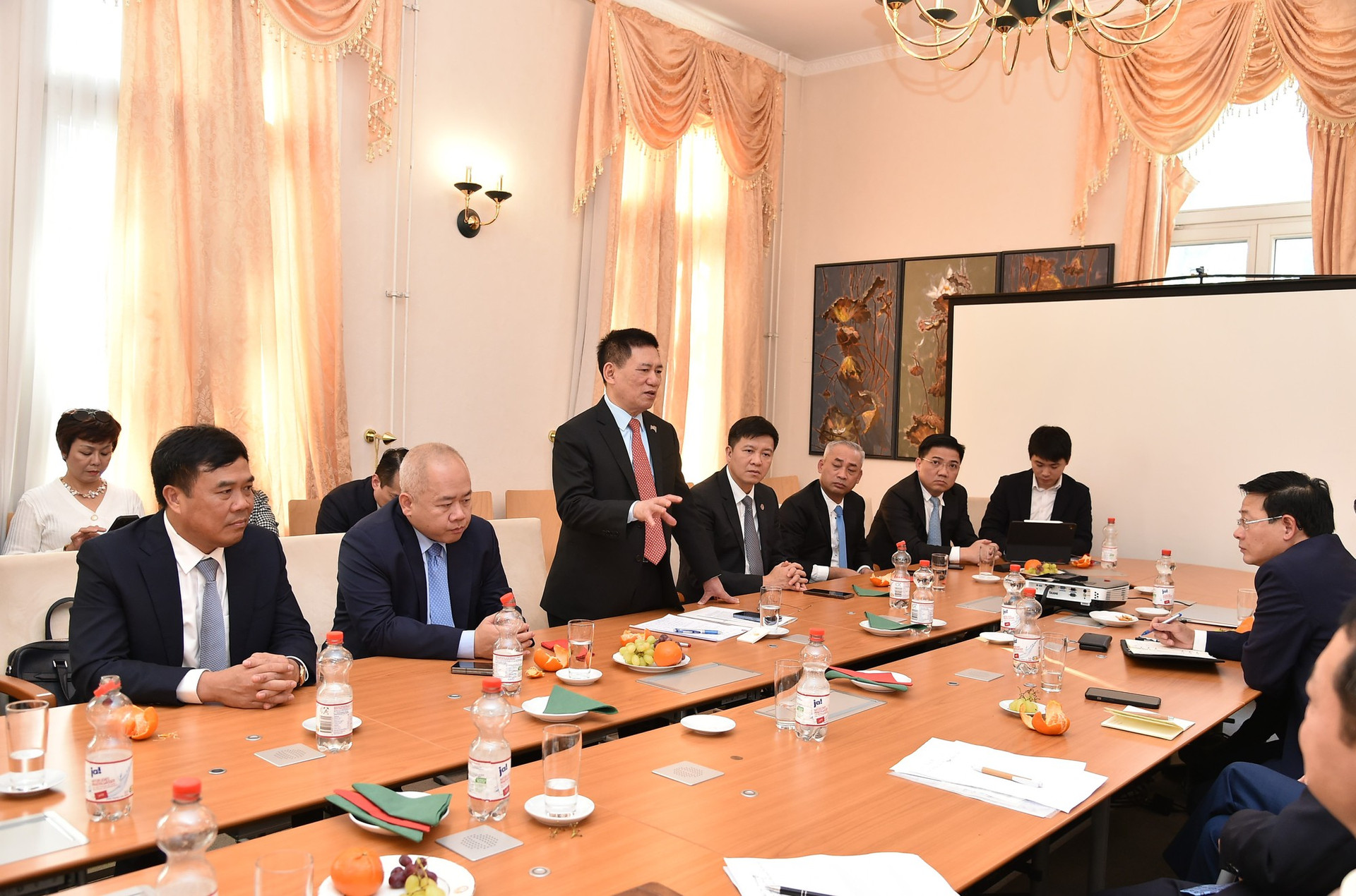 Phó Thủ tướng Hồ Đức Phớc: Đẩy mạnh hội tụ danh nghiệp để kết nối kinh tế Việt – Đức- Ảnh 6. Phó Thủ tướng Hồ Đức Phớc: Đẩy mạnh hội tụ danh nghiệp để kết nối kinh tế Việt – Đức- Ảnh 6.