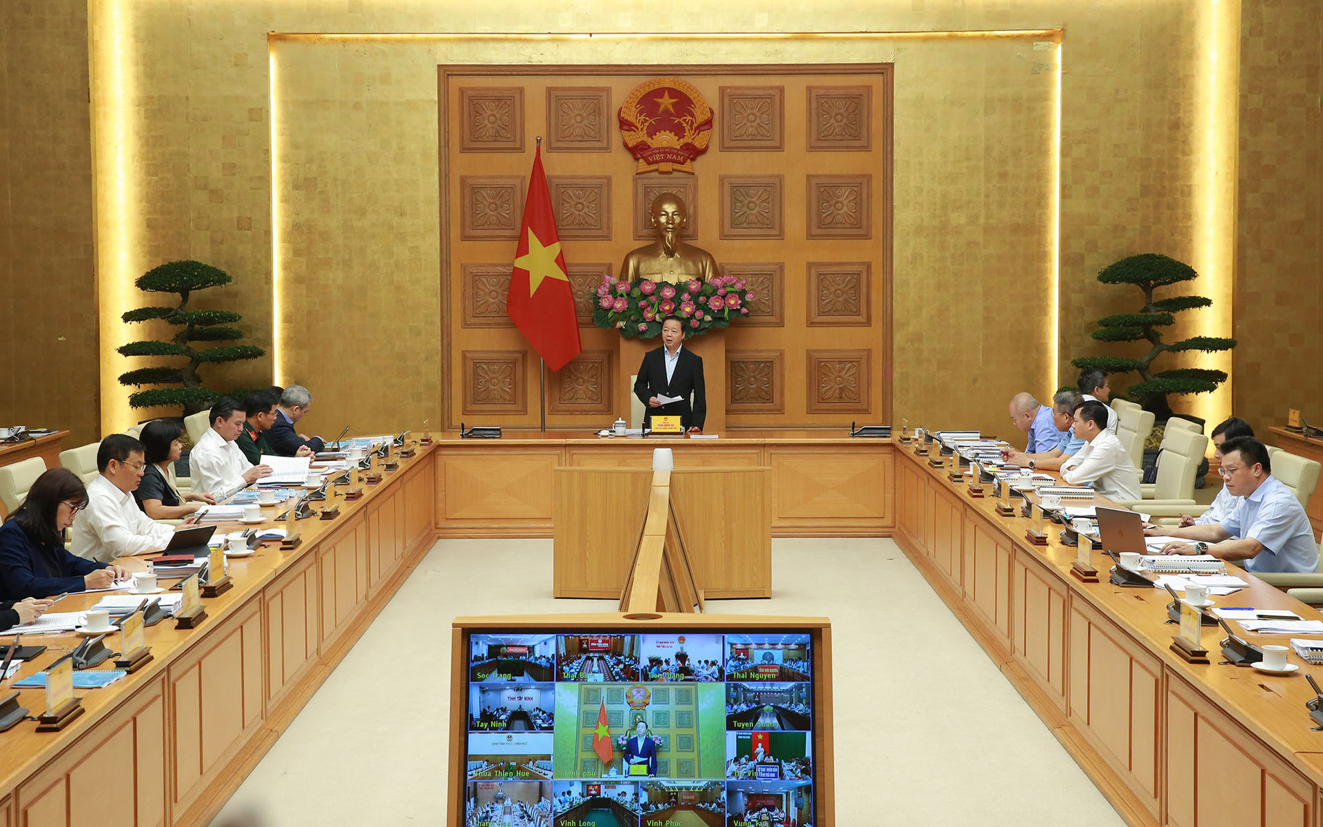 Đẩy mạnh phân cấp, phân quyền trong thực hiện Luật Đường bộ- Ảnh 6. Đẩy mạnh phân cấp, phân quyền trong thực hiện Luật Đường bộ- Ảnh 6.