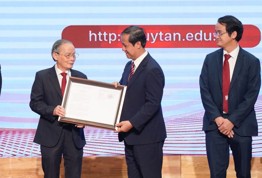Trường đại học tư thục đầu tiên chuyển sang mô hình đại học- Ảnh 2. Trường đại học tư thục đầu tiên chuyển sang mô hình đại học- Ảnh 2.