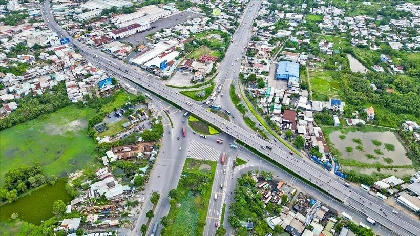 TP. HCM cân nhắc đề xuất sáp nhập 3 xã thuộc huyện đông dân nhất Việt Nam vào quận 8