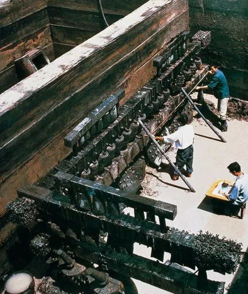 Phát hiện kho báu ‘độc nhất vô nhị’ khi đào 'thủy mộ' 2.500 năm: Hàng loạt cổ vật xác lập kỷ lục, công nghệ cao không thể sao chép - ảnh 8