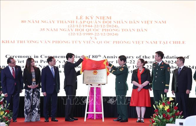 Chủ tịch nước dự lễ kỷ niệm ngày thành lập Quân đội nhân dân Việt Nam tại Chile- Ảnh 2. Chủ tịch nước dự lễ kỷ niệm ngày thành lập Quân đội nhân dân Việt Nam tại Chile- Ảnh 2.