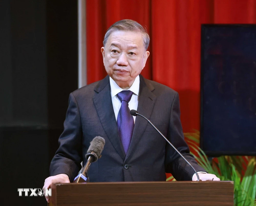 Tổng Bí thư Tô Lâm phát biểu về chính sách đối ngoại tại Trường Đại học Quốc gia Malaya- Ảnh 1. Tổng Bí thư Tô Lâm phát biểu về chính sách đối ngoại tại Trường Đại học Quốc gia Malaya- Ảnh 1.