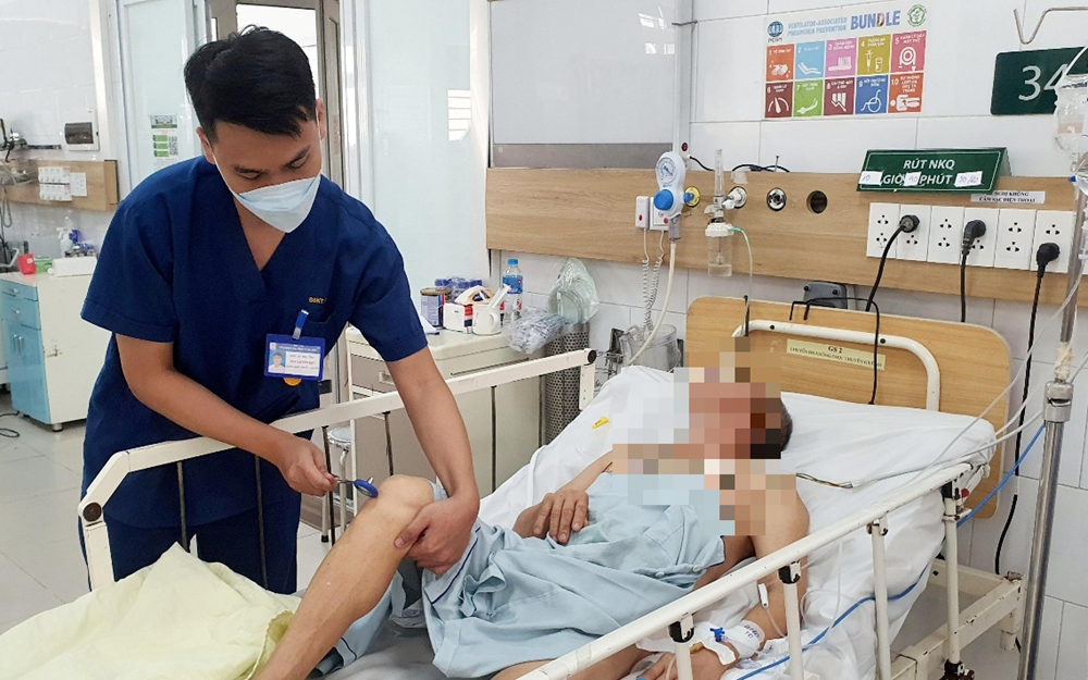Loại củ hay được dùng để ngâm rượu được xếp vào danh sách thuốc độc bảng A, bác sĩ Bệnh viện Bạch Mai nhân định có nguy cơ ngộ độc cao - ảnh 1