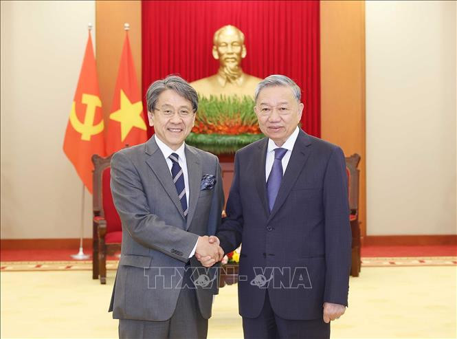 Tổng Bí thư Tô Lâm tiếp Chủ tịch Hội đồng quản trị Ngân hàng hợp tác quốc tế Nhật Bản- Ảnh 1. Tổng Bí thư Tô Lâm tiếp Chủ tịch Hội đồng quản trị Ngân hàng hợp tác quốc tế Nhật Bản- Ảnh 1.