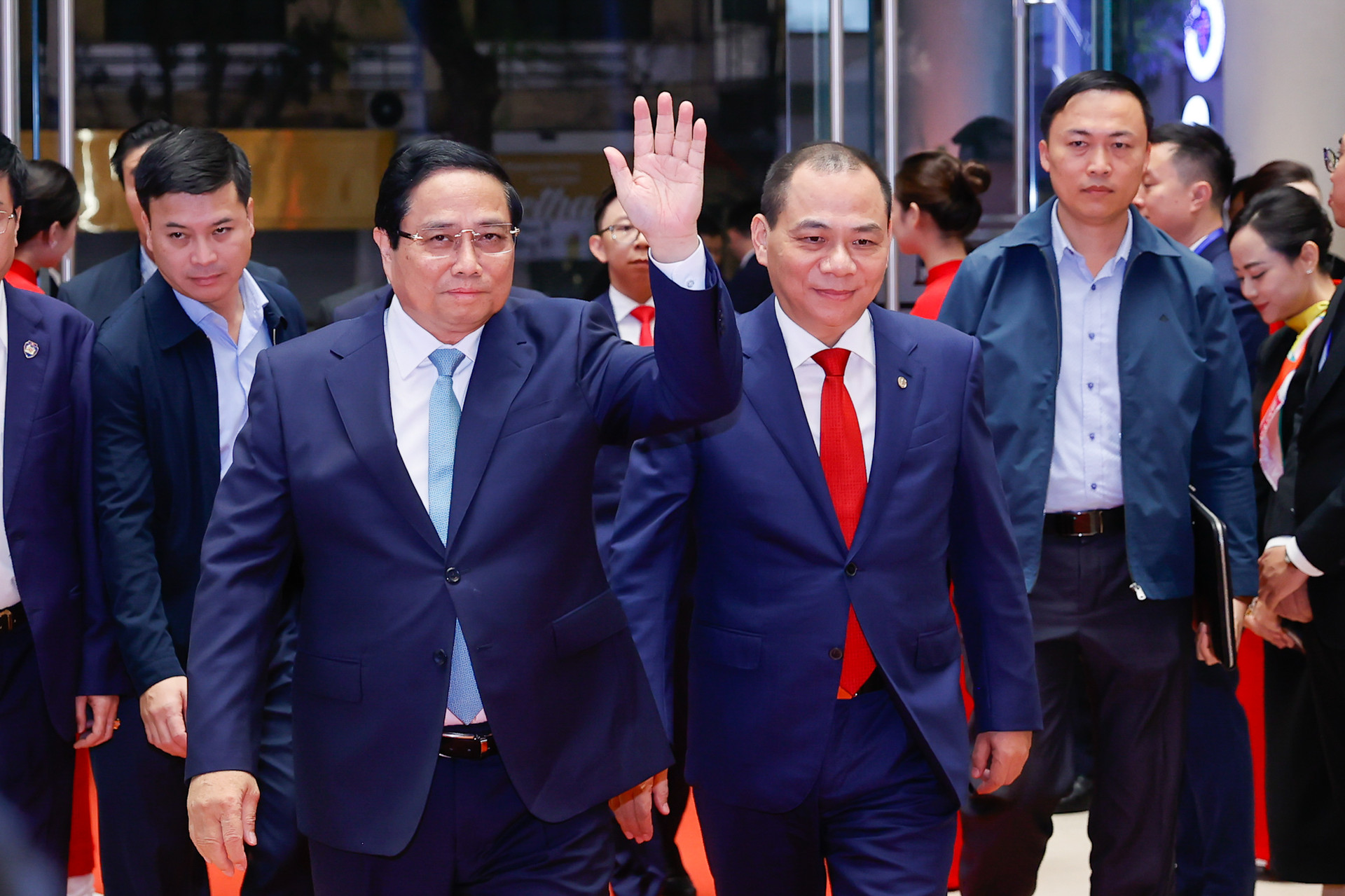 TRỰC TIẾP: Trao giải VinFuture 2024, vinh danh những nghiên cứu ‘thay đổi thế giới’- Ảnh 1.
