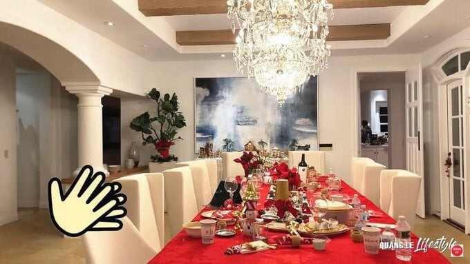Nữ ca sĩ Việt sinh con cho tỷ phú người Ý: Sống như bà hoàng trong biệt thự 1.600 tỷ, ái nữ lá ngọc cành vàng được học chơi golf từ nhỏ - ảnh 3