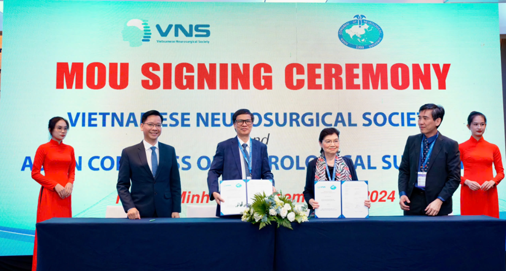 Cứ 10 người Việt trên 40 tuổi lại có 6 người mắc căn bệnh này, tưởng chừng vô hại nhưng có thể dẫn đến bại liệt, tàn phế - ảnh 1