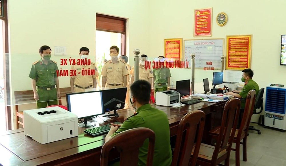 Bộ Công an quy định trường hợp bắt buộc phải đổi biển số xe và đăng ký xe từ 2025, người dân lưu ý - ảnh 2