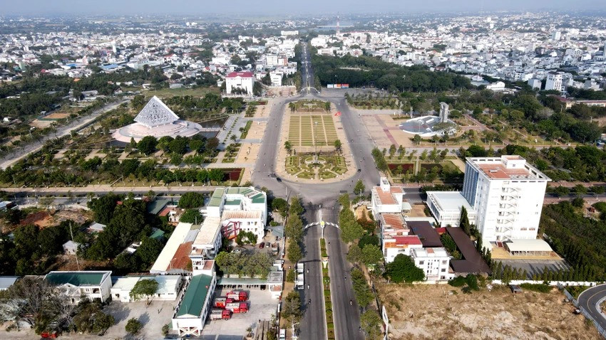 Thành phố có tên dài nhất Việt Nam sẽ ‘cất cánh’ lên đô thị loại I, phân chia rạch ròi thành 5 phân vùng lớn- Ảnh 2. Thành phố có tên dài nhất Việt Nam sẽ ‘cất cánh’ lên đô thị loại I, phân chia rạch ròi thành 5 phân vùng lớn- Ảnh 2.