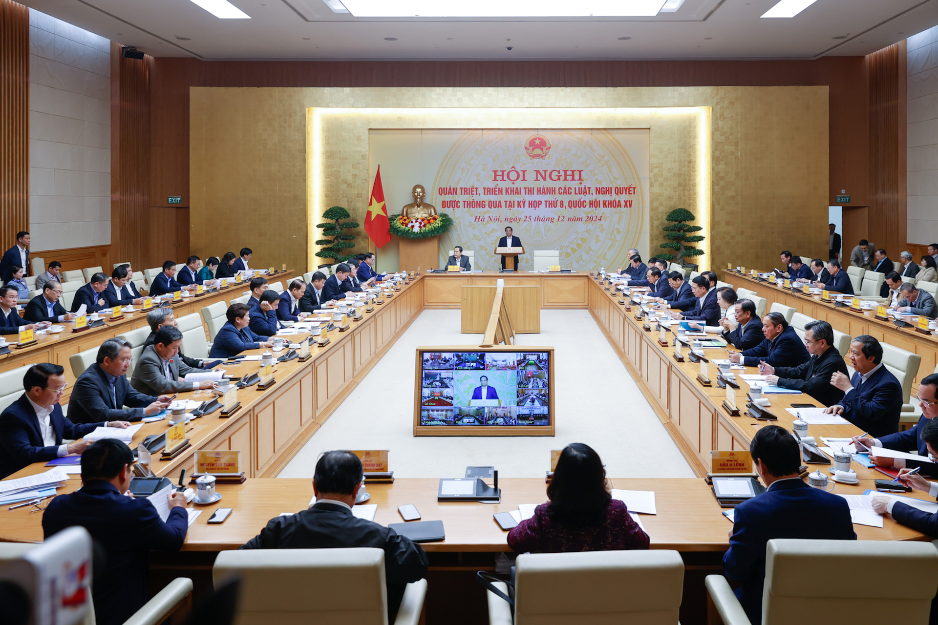 Quán triệt, triển khai thi hành các luật, nghị quyết được thông qua tại Kỳ họp thứ 8 Quốc hội khoá XV- Ảnh 2. Quán triệt, triển khai thi hành các luật, nghị quyết được thông qua tại Kỳ họp thứ 8 Quốc hội khoá XV- Ảnh 2.