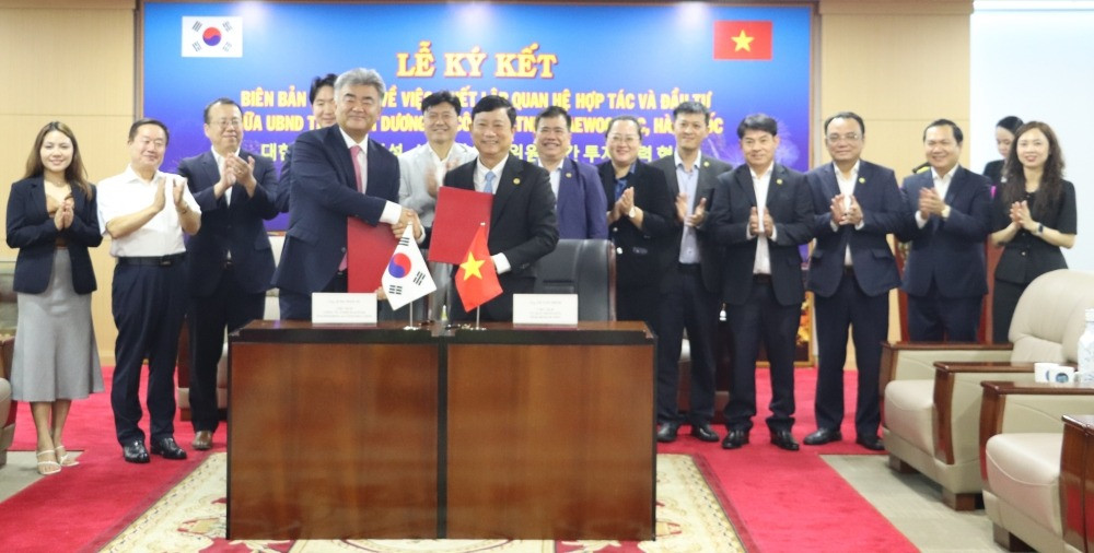 ‘Ông lớn’ xây dựng Hàn Quốc đầu tiên ‘đóng đô’ tại Việt Nam tham vọng đầu tư dự án đô thị lớn tại tỉnh giàu nhất cả nước- Ảnh 1. ‘Ông lớn’ xây dựng Hàn Quốc đầu tiên ‘đóng đô’ tại Việt Nam tham vọng đầu tư dự án đô thị lớn tại tỉnh giàu nhất cả nước- Ảnh 1.