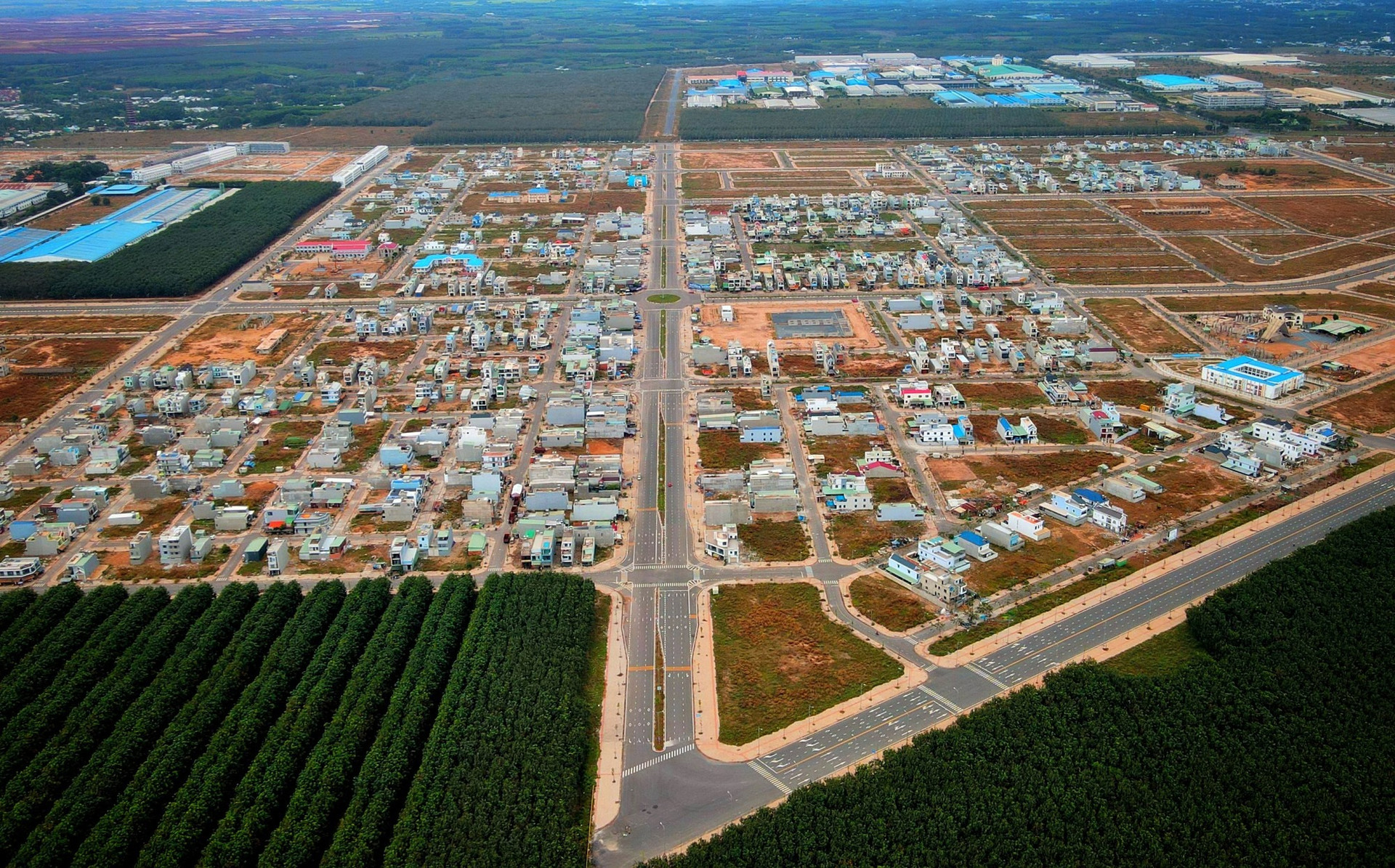 'Đỏ mắt' tìm ý tưởng đột phá cho quy hoạch chung đô thị sân bay lớn nhất Việt Nam- Ảnh 1. 'Đỏ mắt' tìm ý tưởng đột phá cho quy hoạch chung đô thị sân bay lớn nhất Việt Nam- Ảnh 1.