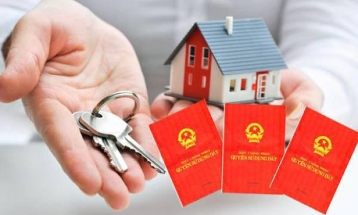 Từ bây giờ, nhiều trường hợp được miễn thuế thu nhập cá nhân khi sang tên sổ đỏ- Ảnh 2. Từ bây giờ, nhiều trường hợp được miễn thuế thu nhập cá nhân khi sang tên sổ đỏ- Ảnh 2.