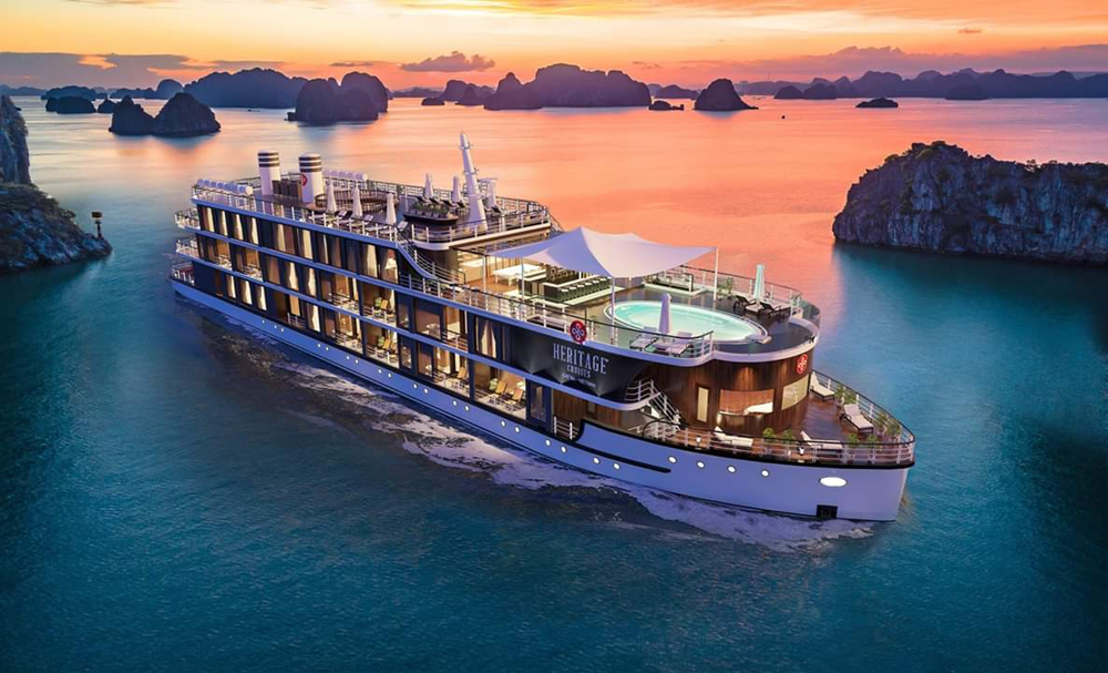 200 tỷ phú sẽ di chuyển bằng ‘siêu’ du thuyền đến vịnh biển đẹp nhất thế giới của Việt Nam - ảnh 1