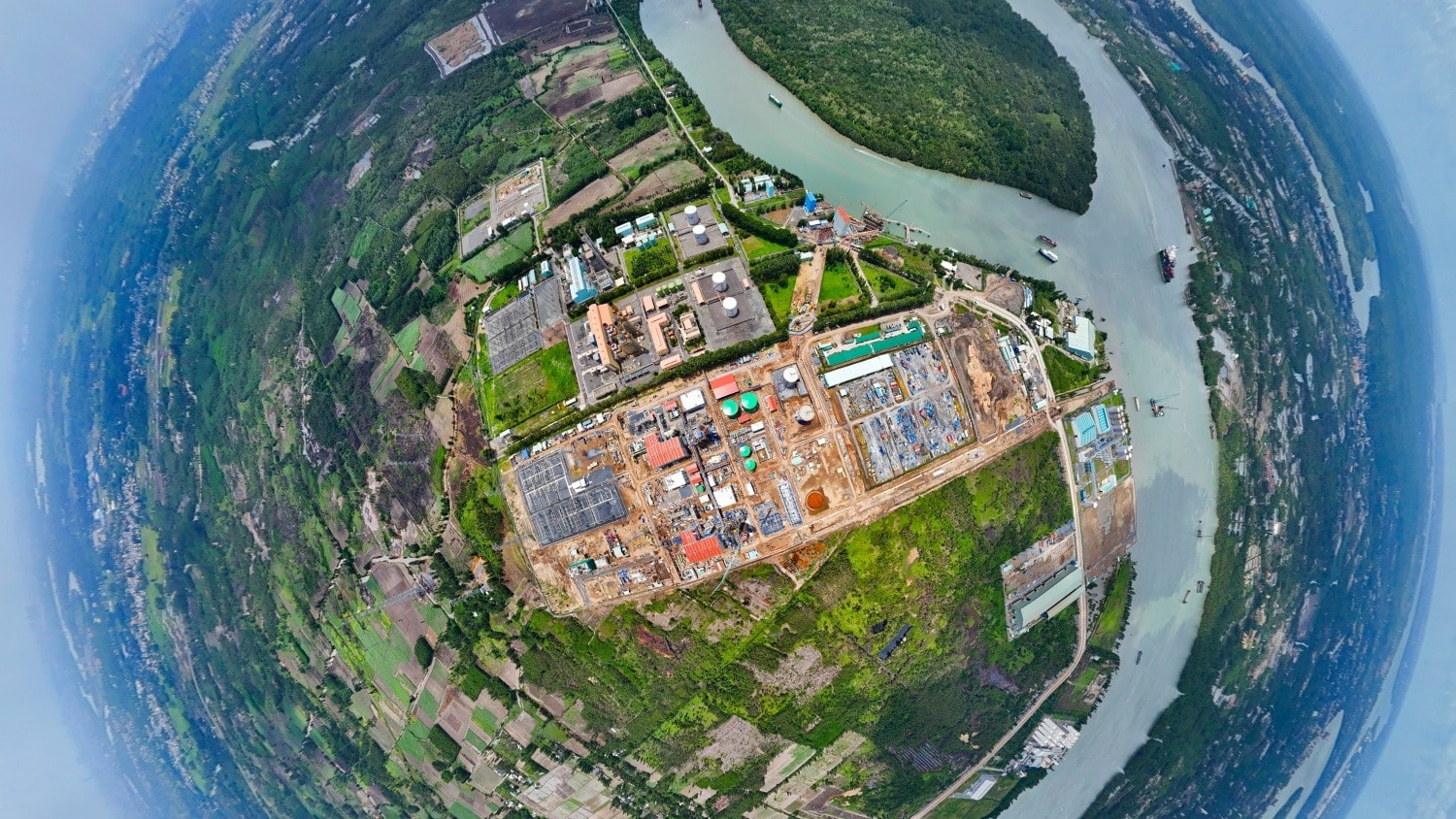 Nhà máy điện khí LNG 1,4 tỷ USD đầu tiên tại Việt Nam: Công nghệ mới nhất, tổ máy tuabin khí có công suất lớn nhất thế giới- Ảnh 1. Nhà máy điện khí LNG 1,4 tỷ USD đầu tiên tại Việt Nam: Công nghệ mới nhất, tổ máy tuabin khí có công suất lớn nhất thế giới- Ảnh 1.