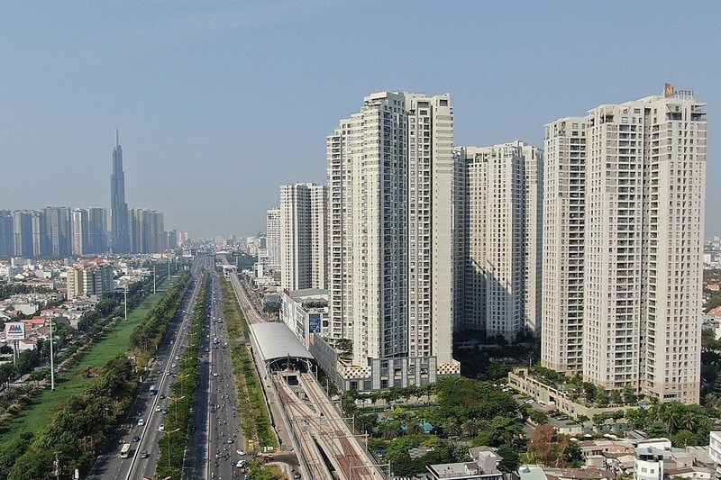 Bảng giá đất mới: Cơn 'sóng ngầm' đe dọa nhà ở giá rẻ tại TP. HCM- Ảnh 1. Bảng giá đất mới: Cơn 'sóng ngầm' đe dọa nhà ở giá rẻ tại TP. HCM- Ảnh 1.
