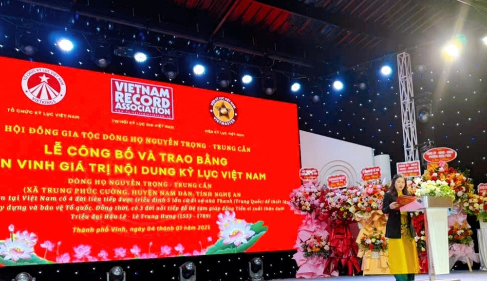 Dòng họ 500 năm tuổi vừa được vinh danh kỷ lục Việt Nam có ba đời liên tiếp đỗ đại khoa, bốn đời có 5 lần được cử đi sứ - ảnh 2