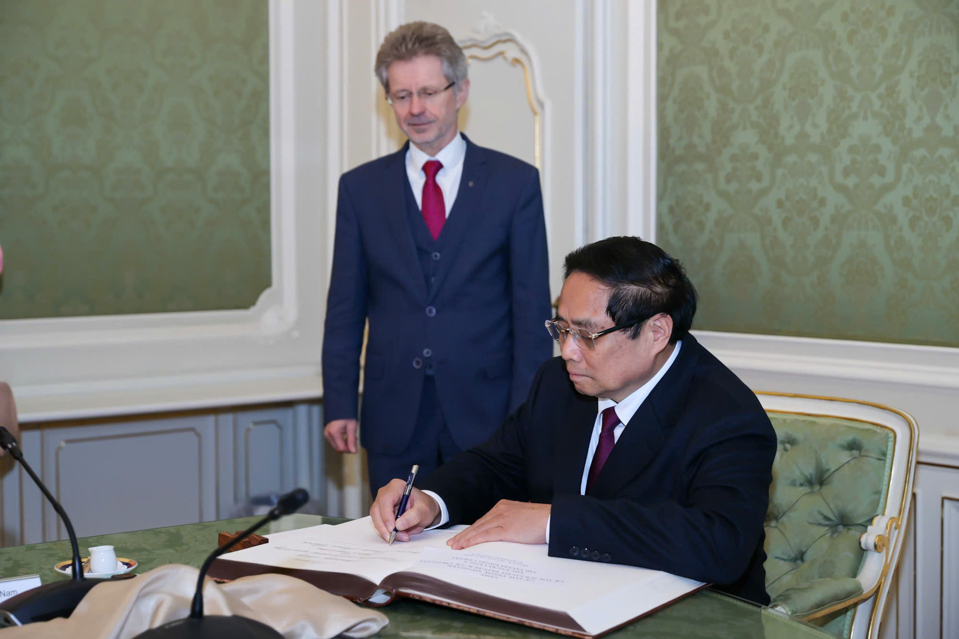 Chủ tịch Thượng viện Czech: Việt Nam luôn có một vị trí đặc biệt đối với Czech- Ảnh 4. Chủ tịch Thượng viện Czech: Việt Nam luôn có một vị trí đặc biệt đối với Czech- Ảnh 4.