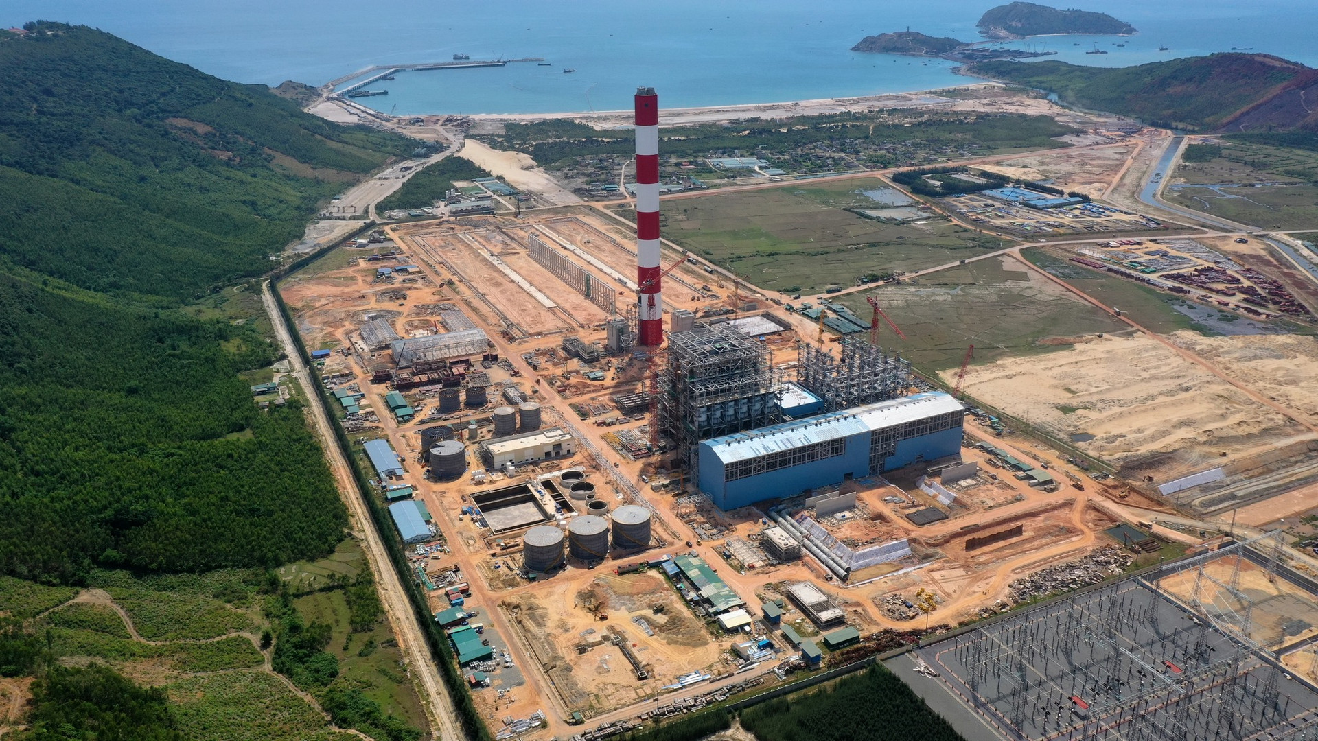 Tỉnh lớn nhất Việt Nam sắp đón nhà máy điện khí LNG hơn 2 tỷ USD- Ảnh 1. Tỉnh lớn nhất Việt Nam sắp đón nhà máy điện khí LNG hơn 2 tỷ USD- Ảnh 1.