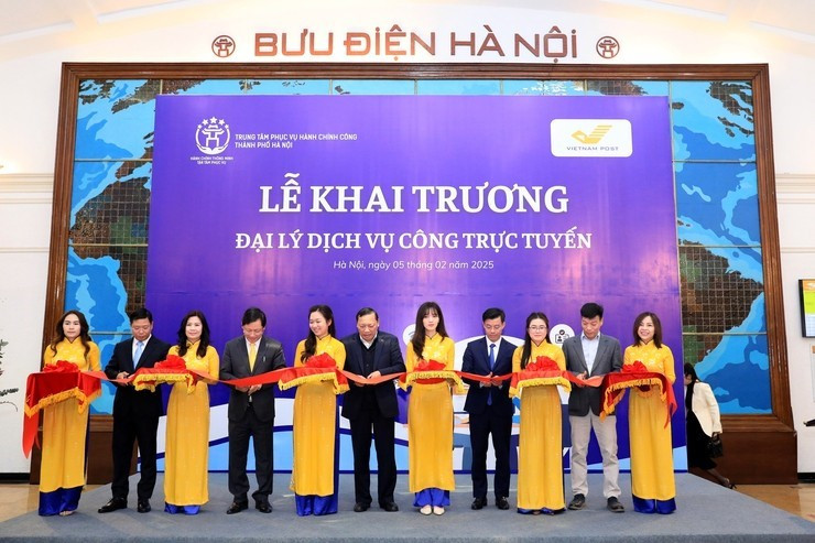 Thành phố lớn nhất Việt Nam khai trương đại lý dịch vụ công trực tuyến đầu tiên - ảnh 1