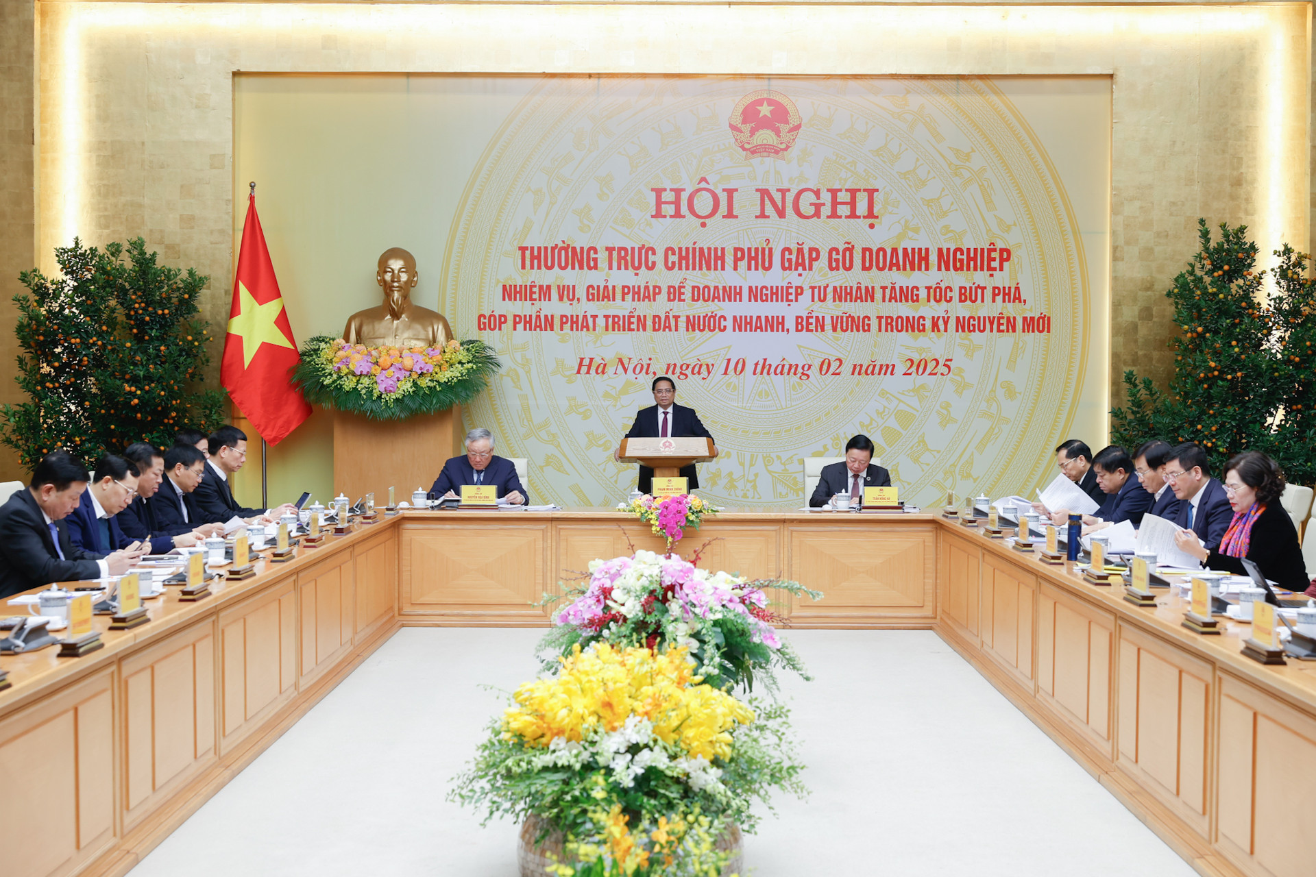 Thủ tướng: Nhân dân mong muốn và chờ đợi, Nhà nước phải kiến tạo, doanh nghiệp phải đóng góp, đất nước phải phát triển- Ảnh 2. Thủ tướng: Nhân dân mong muốn và chờ đợi, Nhà nước phải kiến tạo, doanh nghiệp phải đóng góp, đất nước phải phát triển- Ảnh 2.