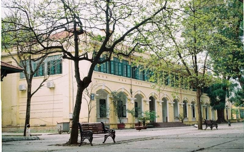 Trường chuyên trẻ nhất Hà Nội có tỷ lệ học sinh đỗ đại học cao ngất ngưởng, lập kỷ lục Olympia - ảnh 1