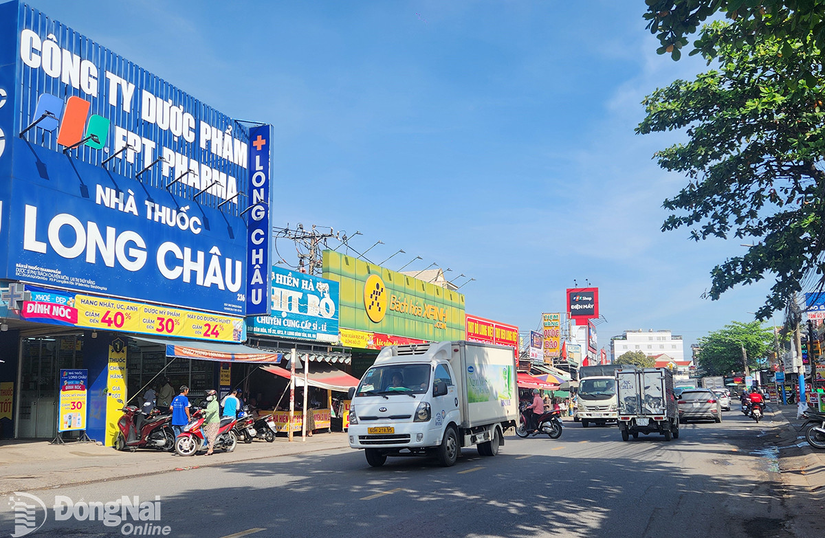 Đường Bùi Văn Hòa. Nguồn ảnh: Báo Đồng Nai Đường Bùi Văn Hòa. Nguồn ảnh: Báo Đồng Nai