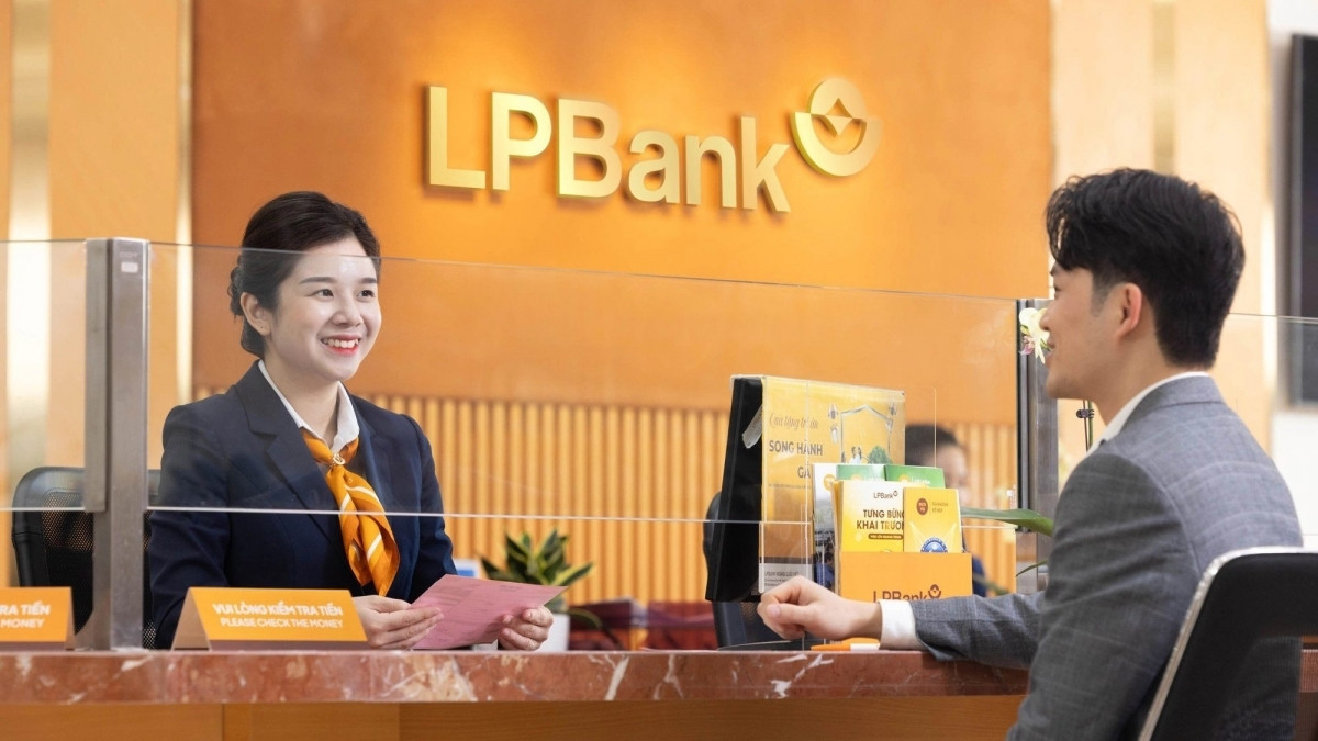 LPBank (LPB) thông báo đóng toàn bộ tài khoản Ví Việt từ 25/12/2024